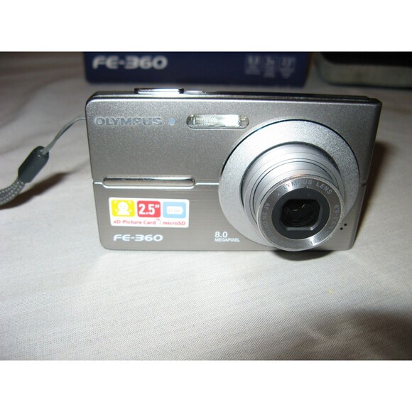 Olympus FE-360 Digital Camera Silver in Original Box w SD Card & Battery - Picture 3 of 6